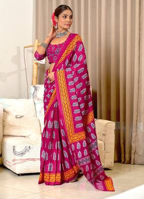Pink floral print mulmul cotton saree with blouse. 1