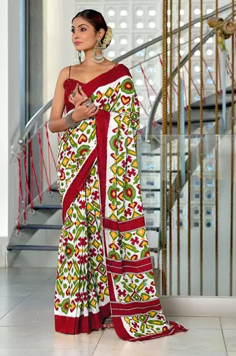 Maroon ikkat print mulmul cotton saree with blouse.