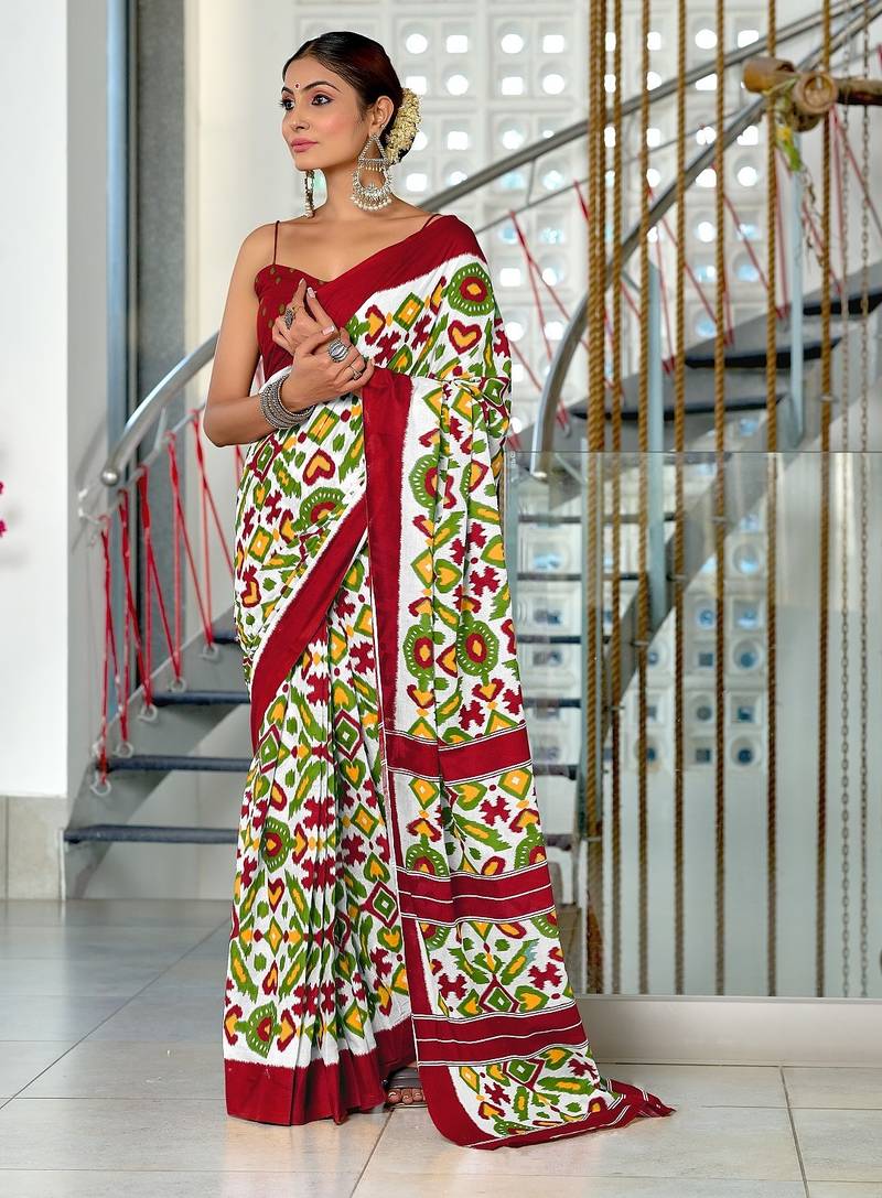 Maroon ikkat print mulmul cotton saree with blouse.