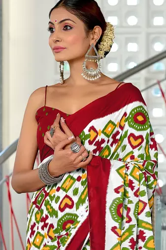 Maroon ikkat print mulmul cotton saree with blouse.