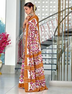 Mustard ikkat print mulmul cotton saree with blouse. 3