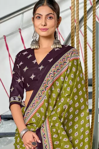 Green floral print mulmul cotton saree with blouse.