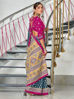 Teal blue floral print mulmul cotton saree with blouse. 4