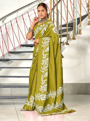 Green floral print mulmul cotton saree with blouse. 3