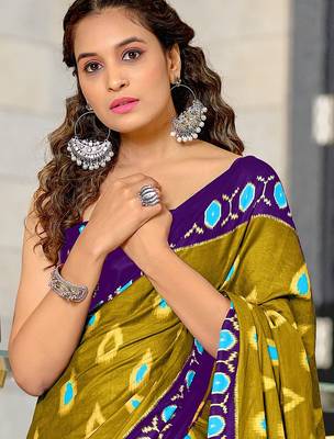 Green ikkat print mulmul cotton saree with blouse. 3
