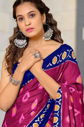 Pink ikkat print mulmul cotton saree with blouse.