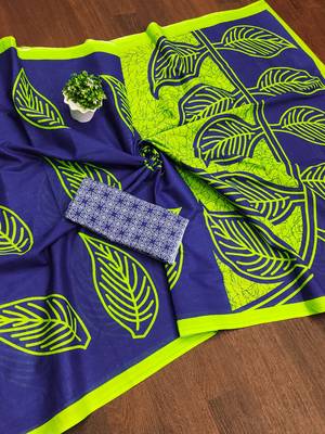 Blue block print mulmul cotton saree with blouse. 5