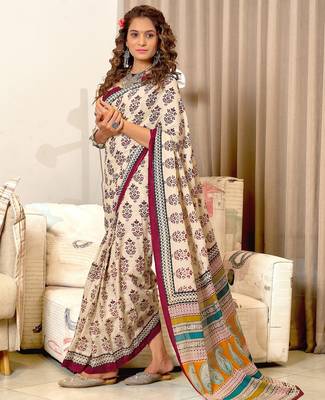 Maroon floral, paisely print mulmul cotton saree with blouse. 3