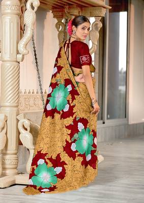 Gold floral print mulmul cotton saree with blouse. 4