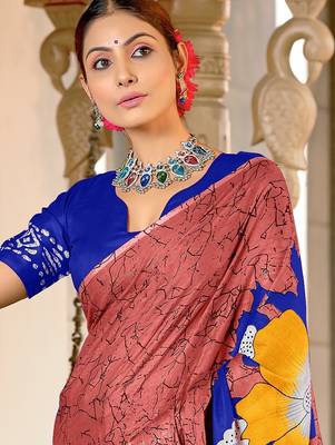 Peach floral print mulmul cotton saree with blouse. 2
