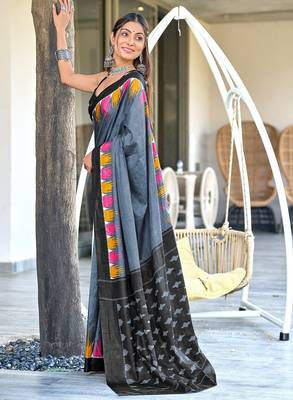 Dark grey printed mulmul cotton saree with blouse. 3