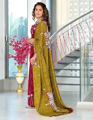 Maroon batik print mulmul cotton saree with blouse. 3