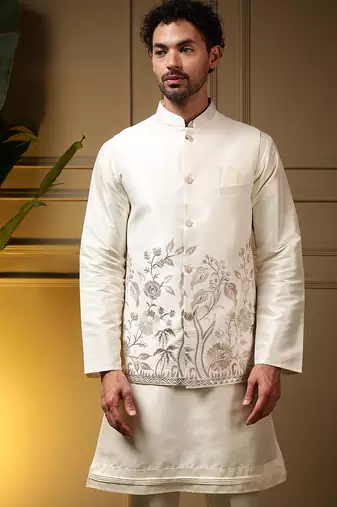 Men's peach slub silk sequins embroidered kurta set with nehru jacket