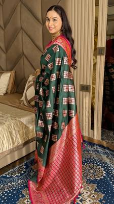 Dark green silk blend banarasi woven saree with unstitched blouse piece 3