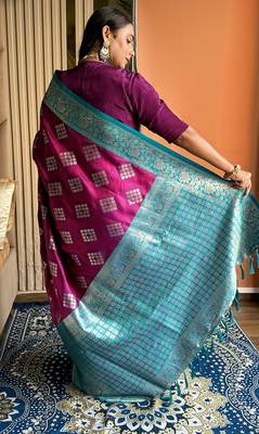 Purple silk blend banarasi woven saree with unstitched blouse piece 5