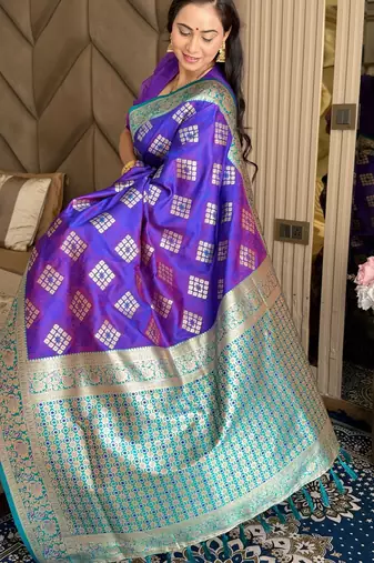 Violet silk blend banarasi woven saree with unstitched blouse piece