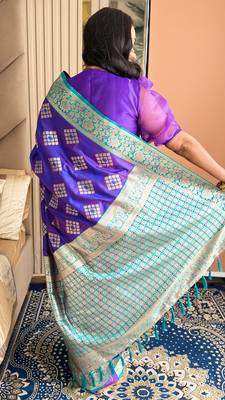 Violet silk blend banarasi woven saree with unstitched blouse piece 5