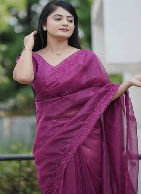 Meganta Color Malti Thread & Sequence Embroidery work Net Saree 4