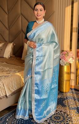 Blue silk blend banarasi saree with unstitched blouse piece 2