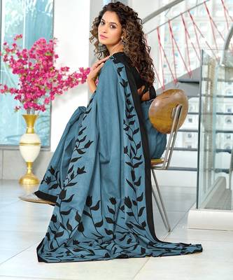 Grey floral print mulmul cotton saree with blouse. 4