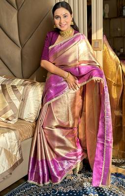 Purple silk blend banarasi saree with unstitched blouse piece 5