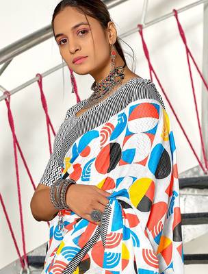 White geometric print mulmul cotton saree with blouse. 2