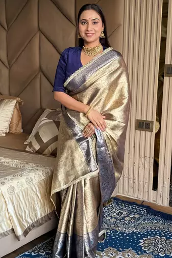 Violet silk blend banarasi saree with unstitched blouse piece