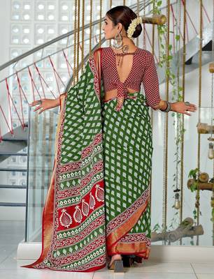 Green floral print pure cotton mulmul saree with blouse. 4
