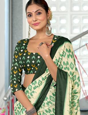 Green block print mulmul cotton saree with blouse. 2