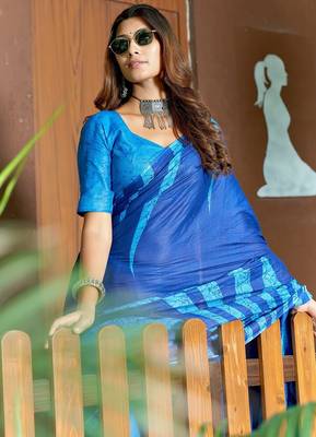 Blue printed mulmul cotton saree with blouse. 2