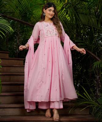 Trending pink embroidered chanderi silk blend flared kurta pant set with dupatta for women 3