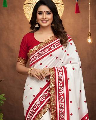 White kalamkari print mulmul cotton saree with blouse. 2