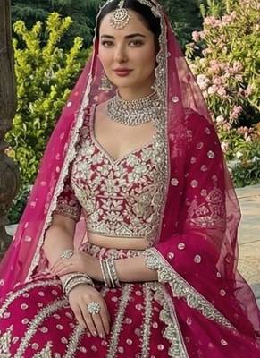 DESIGNER RANI PINK NET FABRIC WEDDING BRIDAL LEHENGA CHOLI SEMI STITCHED 2