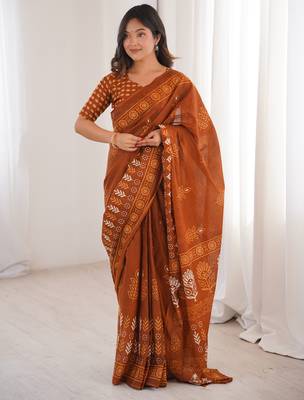 Mustard blocked printed, floral print soft pure cotton saree with blouse. 1