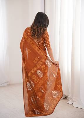Mustard blocked printed, floral print soft pure cotton saree with blouse. 4