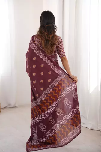 Maroon blocked printed, floral print soft pure cotton saree with blouse.