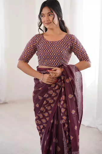 Maroon blocked printed, floral print soft pure cotton saree with blouse.
