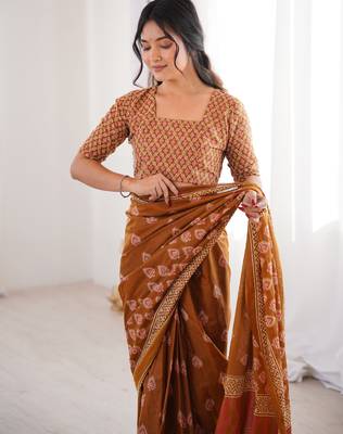 Mustard blocked printed, floral print soft pure cotton saree with blouse. 5