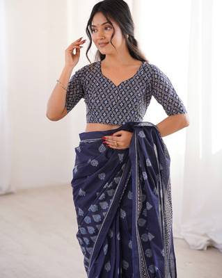 Navy blue blocked printed, floral print soft pure cotton saree with blouse. 4