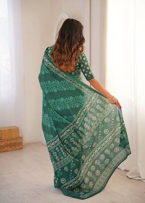 Green blocked printed, floral print soft pure cotton saree with blouse. 3