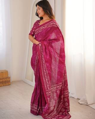 Pink blocked printed, floral print soft pure cotton saree with blouse. 3