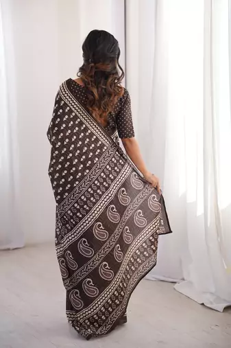 Brown blocked printed, floral print, paisley soft pure cotton saree with blouse.