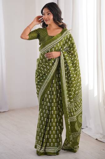 Green blocked printed, floral print, paisley soft pure cotton saree with blouse.
