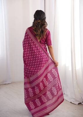 Pink blocked printed, floral print soft pure cotton saree with blouse. 4