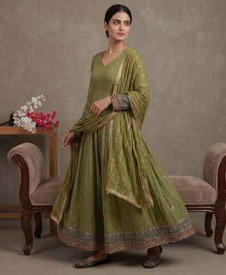 Parrot-green vichitra silk with embroidery salwar suit 2