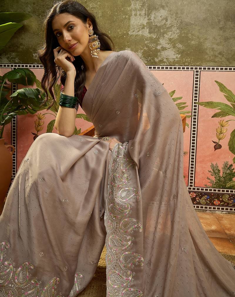 Grey chiffon embroidered saree with unstitched blouse piece