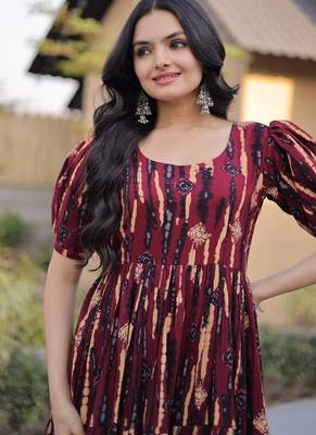Women maroon & gold printed long dress with flared design 4