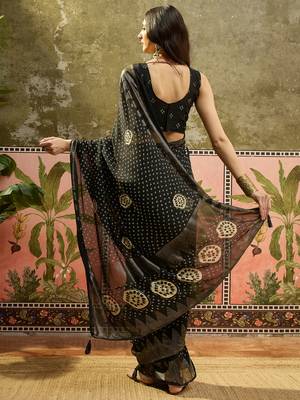 Black georgette bandhni saree with unstitched blouse piece 2