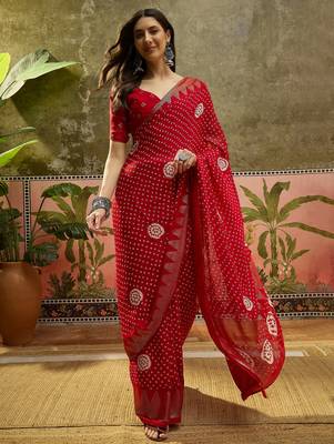 Red georgette bandhni saree with unstitched blouse piece 2