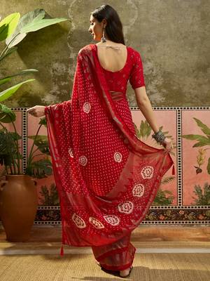 Red georgette bandhni saree with unstitched blouse piece 3